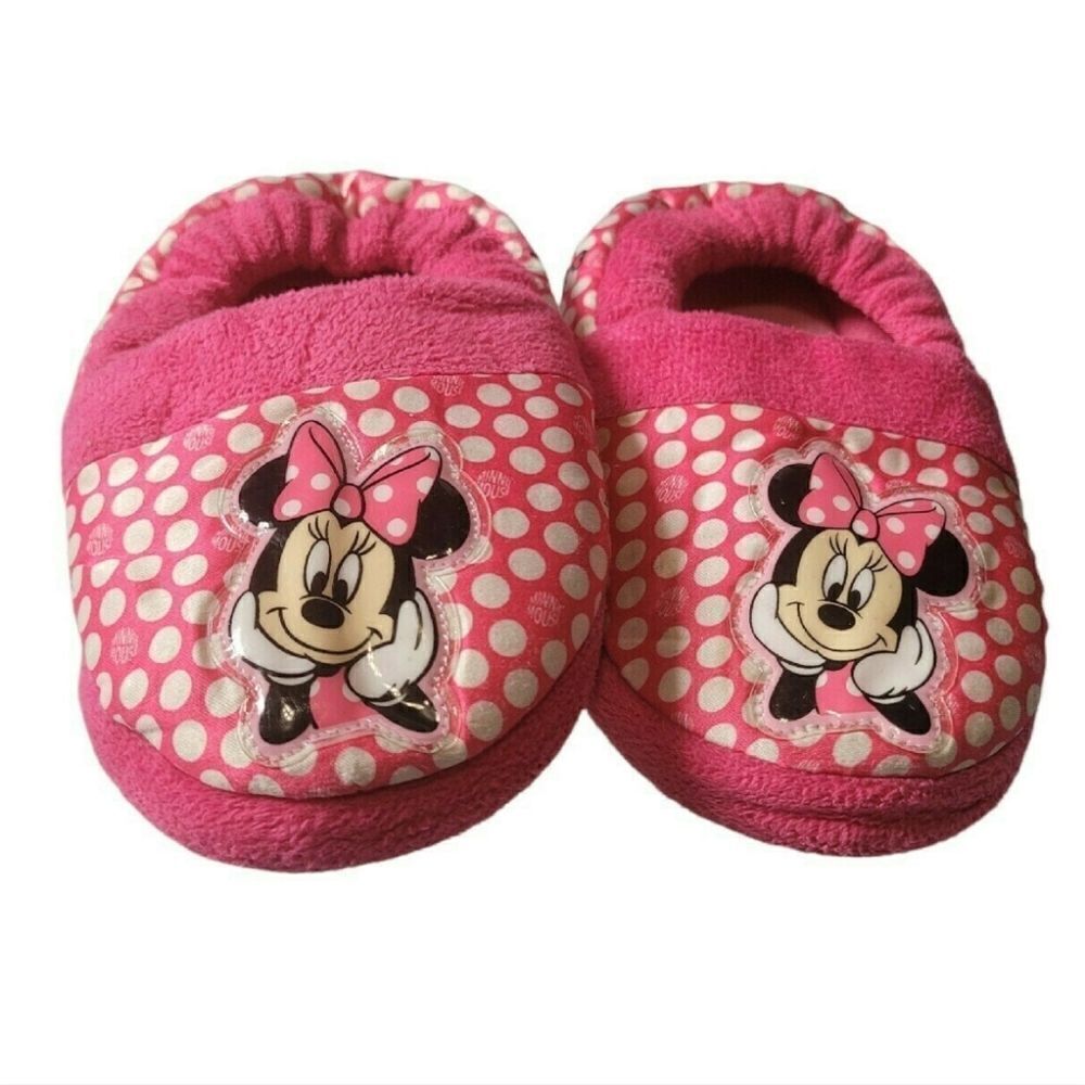 Disney pink polka-dot Minnie Mouse slippers 7/8